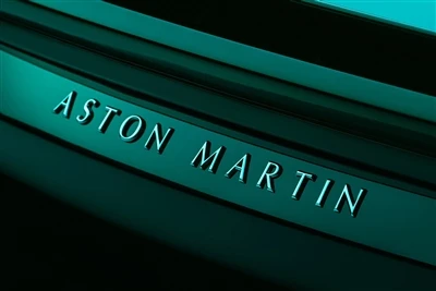 Aston Martin, 자사 최초의-전기 자동차 출시를 다시 연기